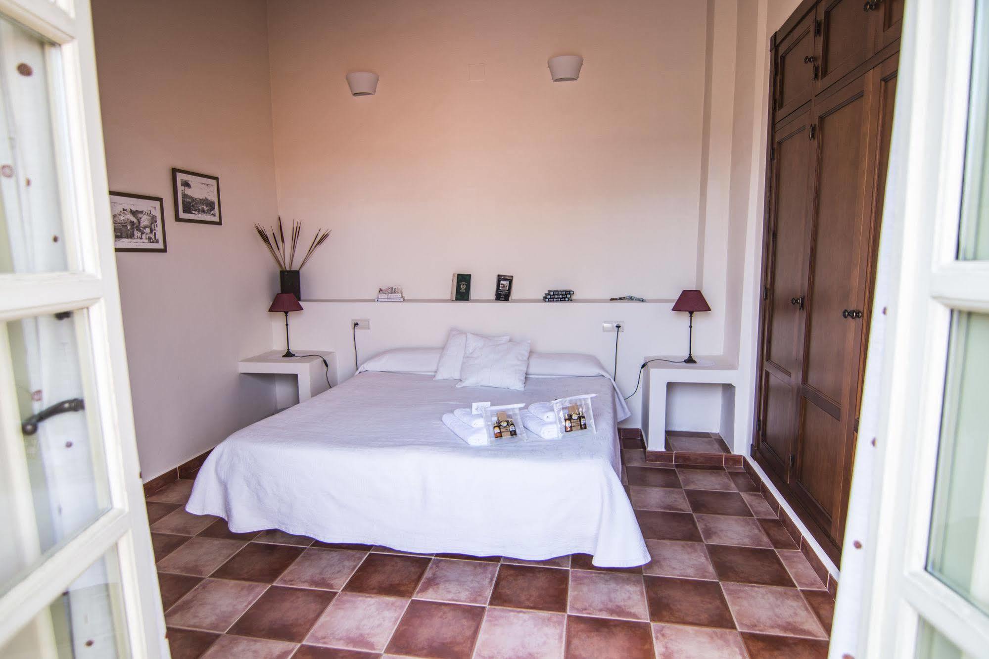 La Casa De Las Titas เบเลซ-มาลากา ภายนอก รูปภาพ